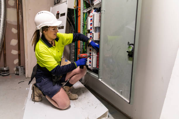 Best Local Electrician Companies  in Western Lake, TX